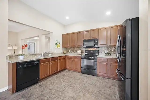 Listing Photo 10
