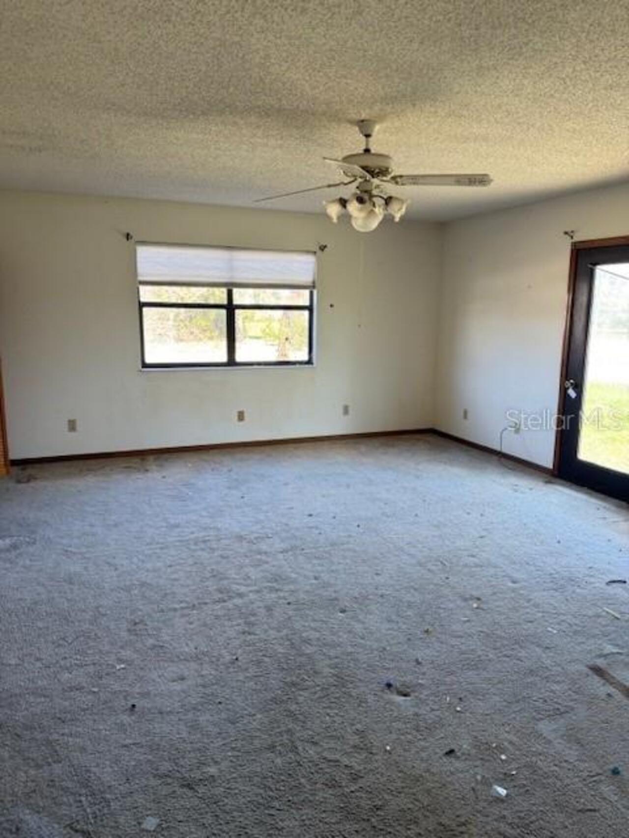 Listing Photo 12