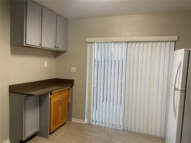 Listing Photo 7