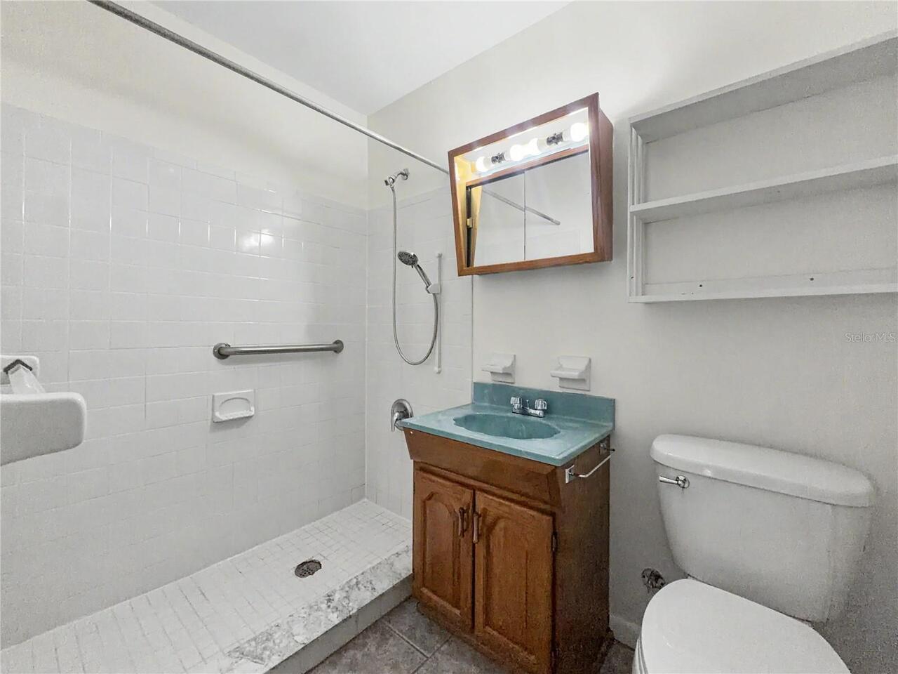 Listing Photo 7