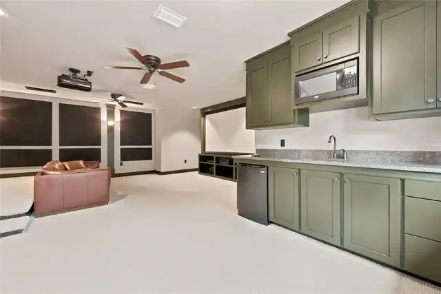 Listing Photo 41