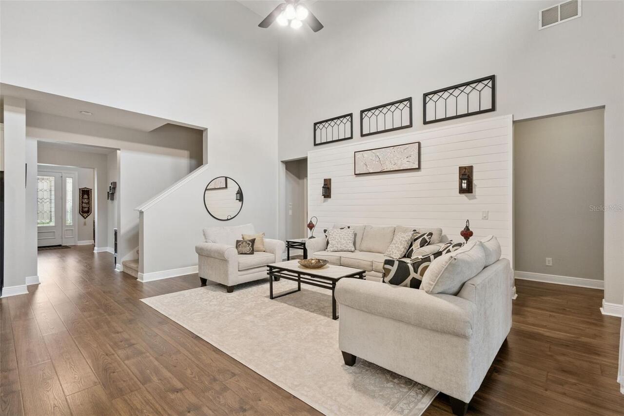 Listing Photo 12