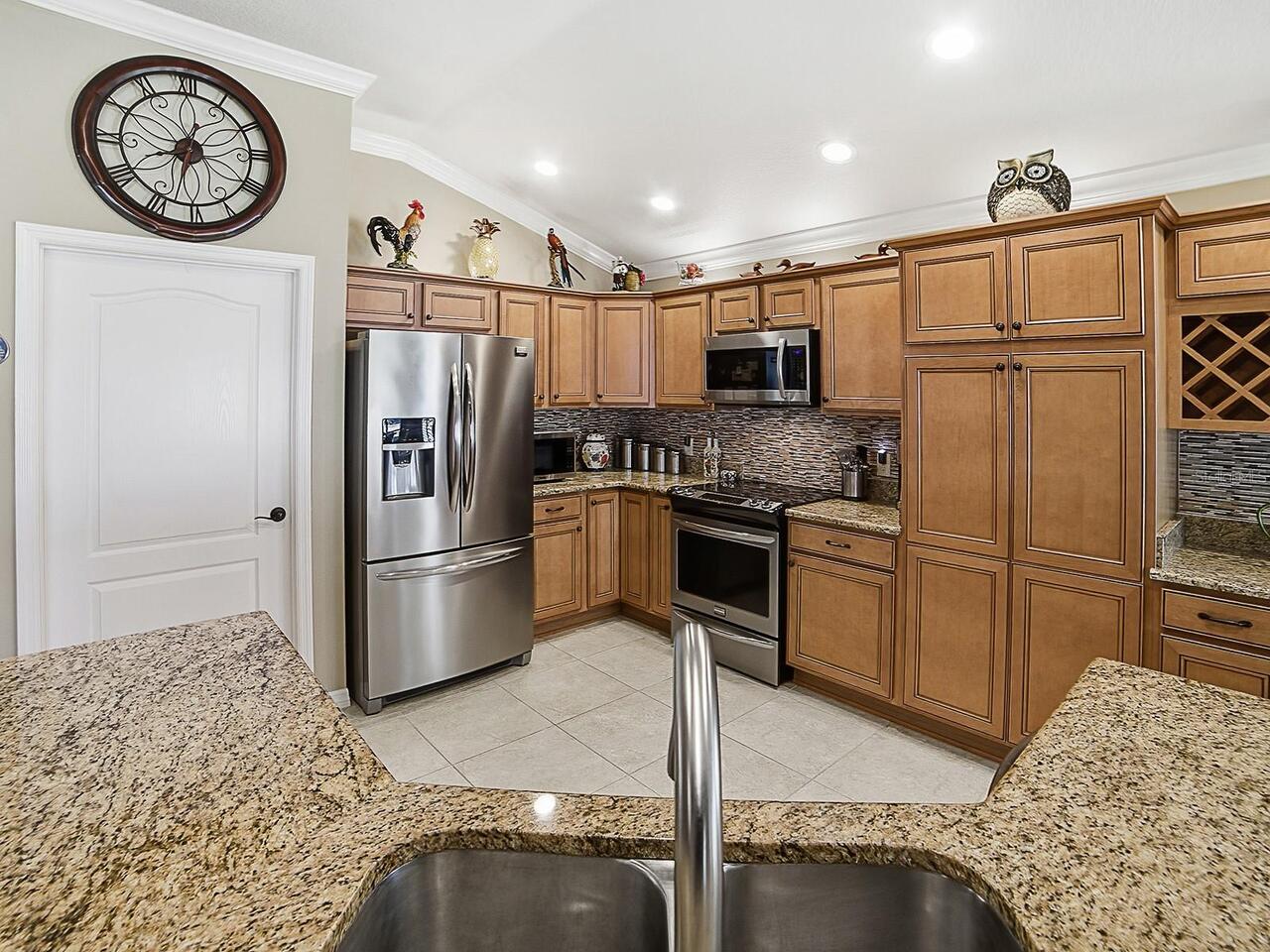 Listing Photo 11