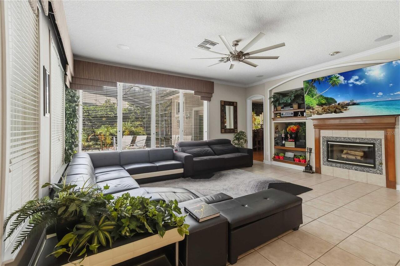 Listing Photo 11