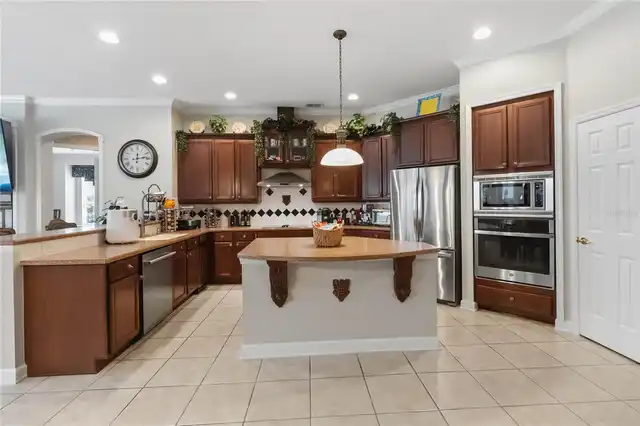 Listing Photo 15
