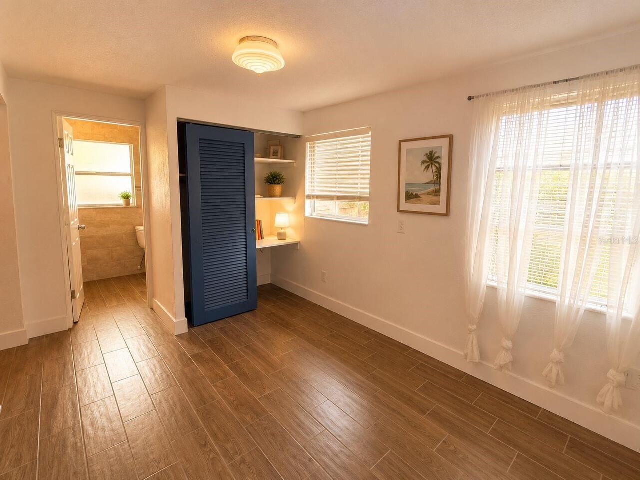 Listing Photo 8