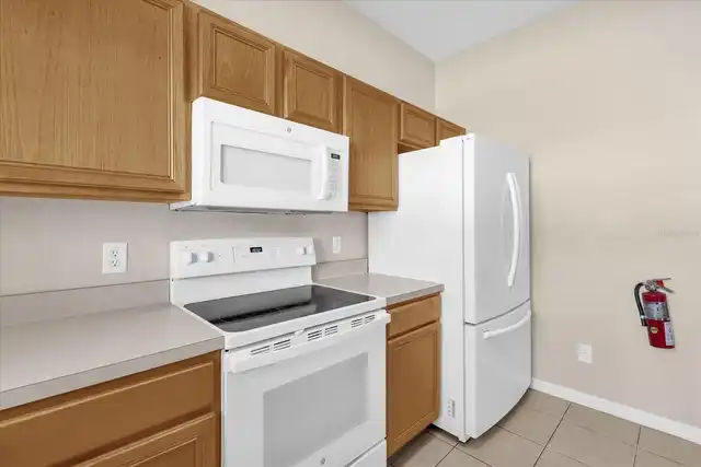 Listing Photo 8