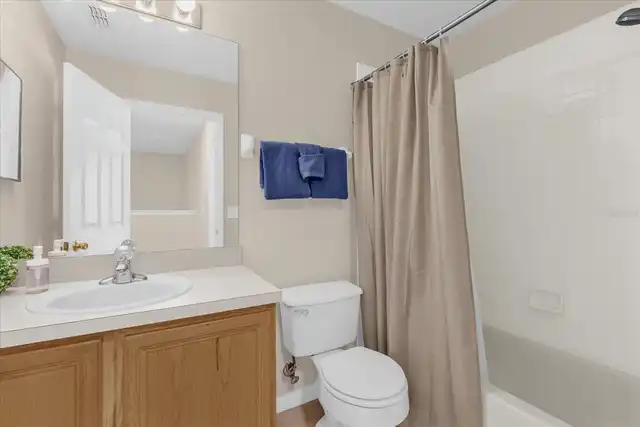 Listing Photo 17