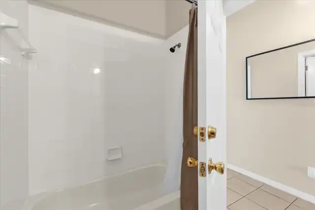 Listing Photo 23