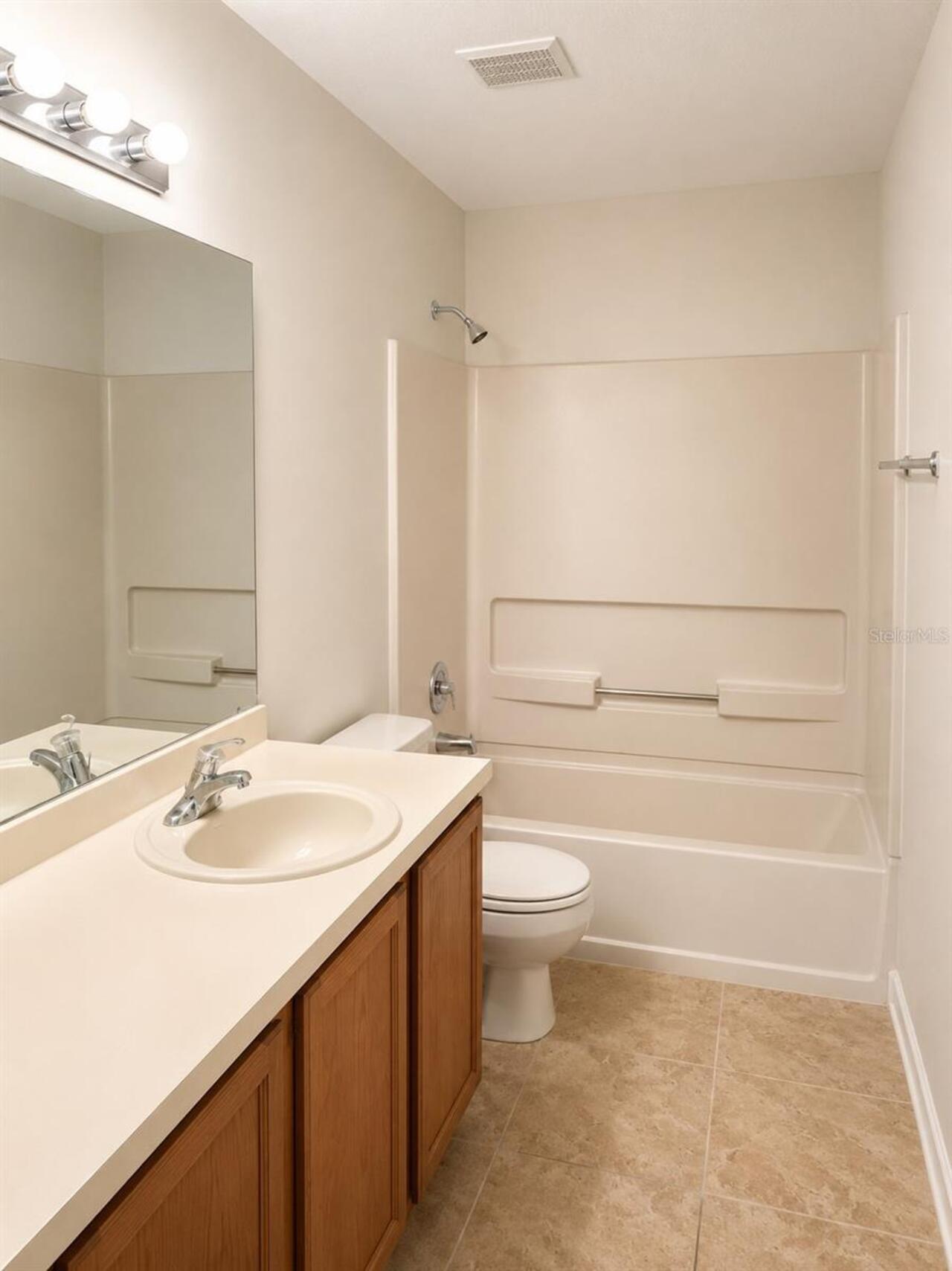 Listing Photo 7