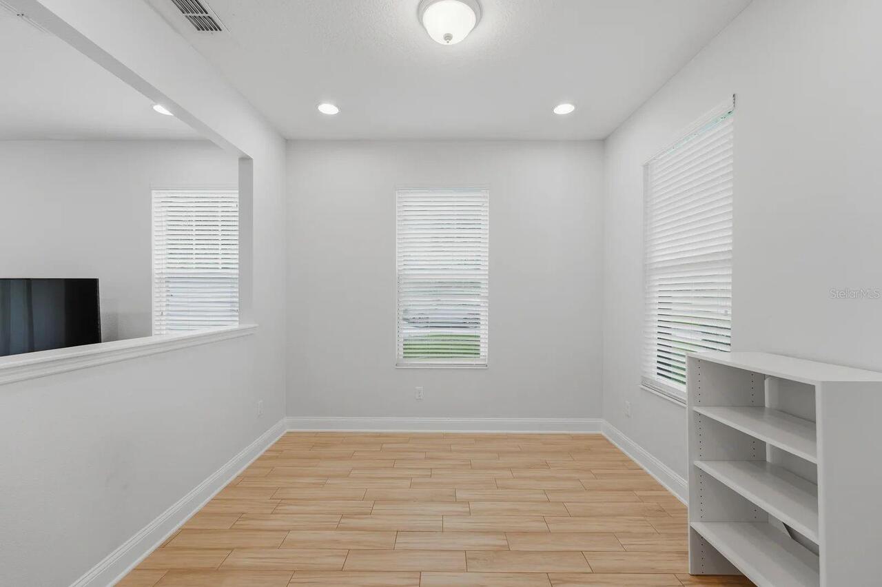 Listing Photo 17