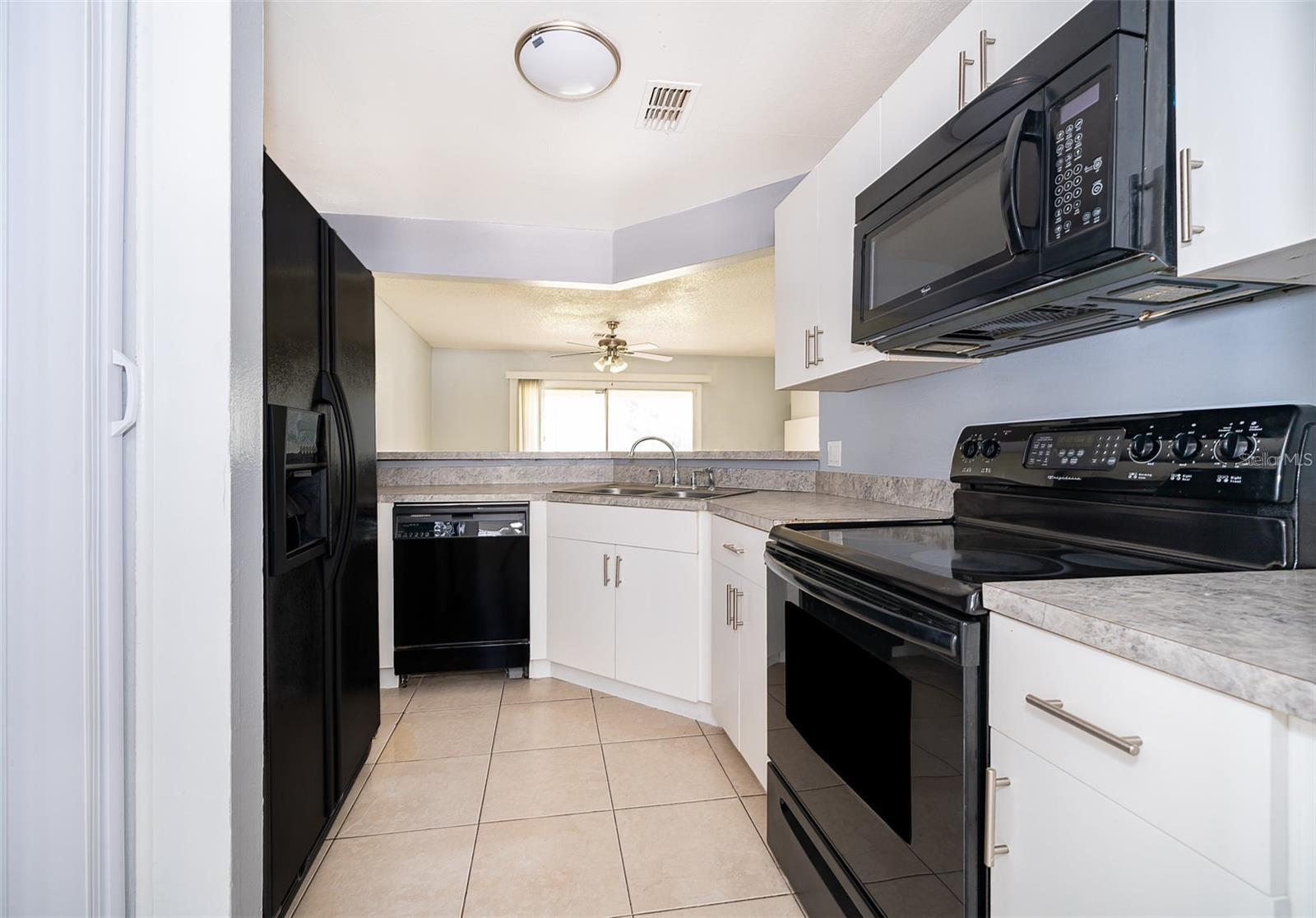 Listing Photo 8