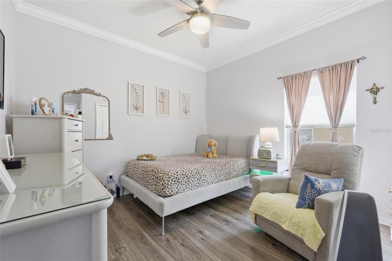 Listing Photo 18