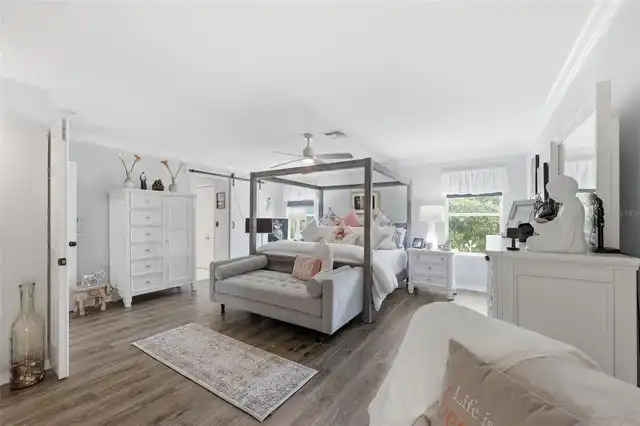 Listing Photo 32