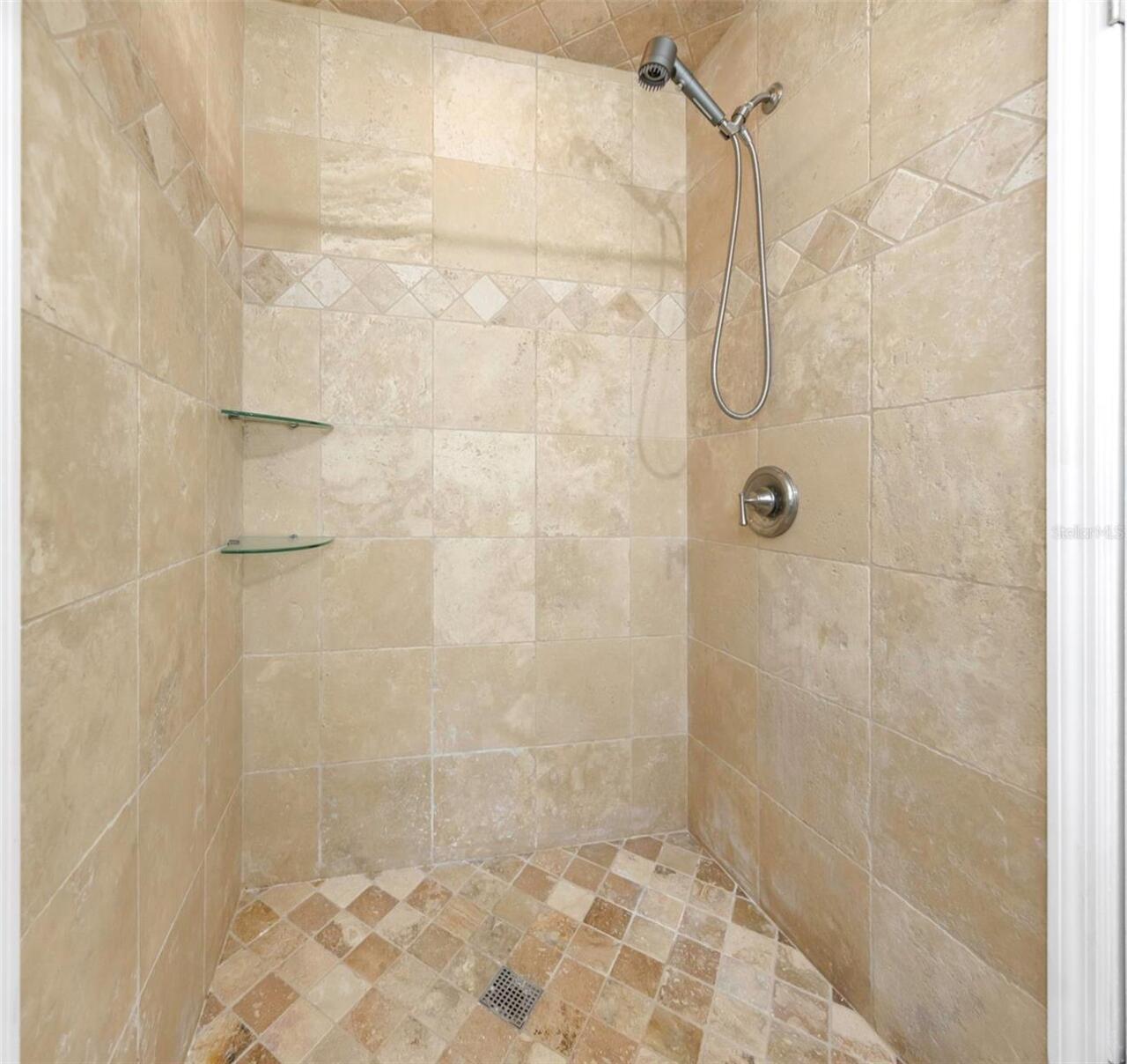 Listing Photo 24