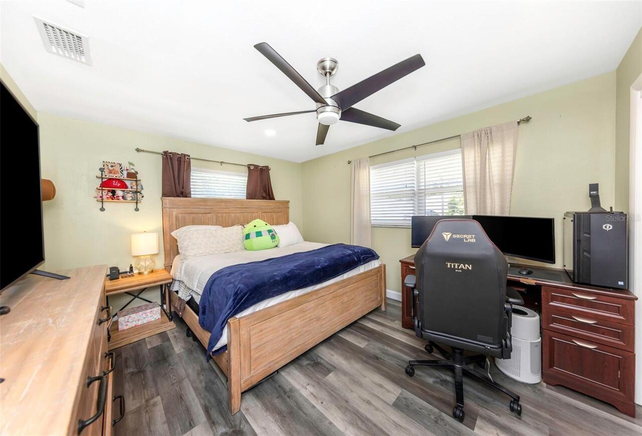 Listing Photo 25