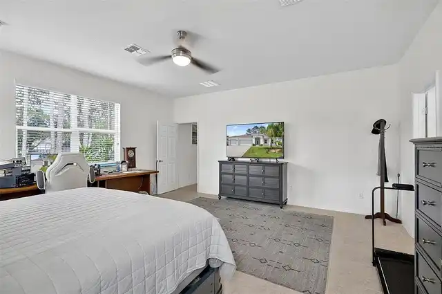 Listing Photo 23