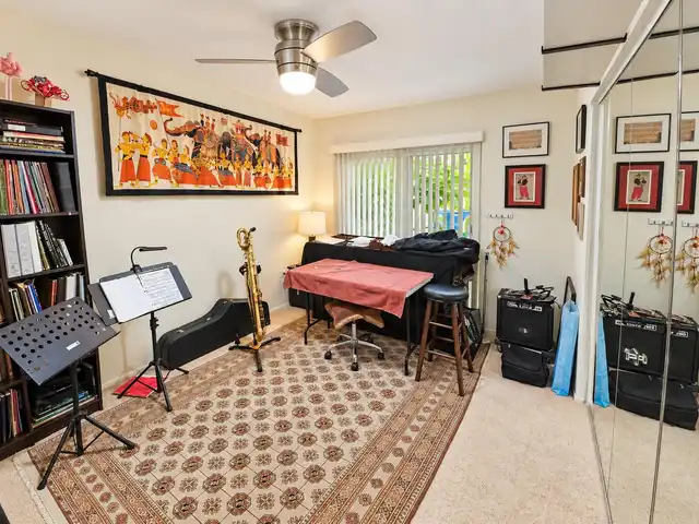 Listing Photo 15