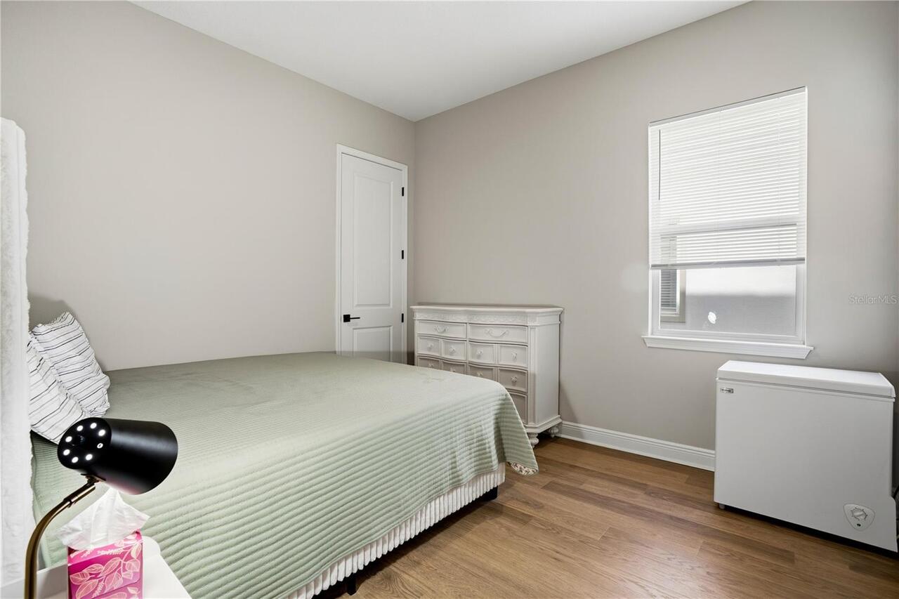 Listing Photo 14