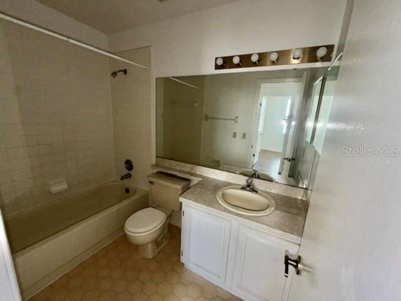 Listing Photo 18