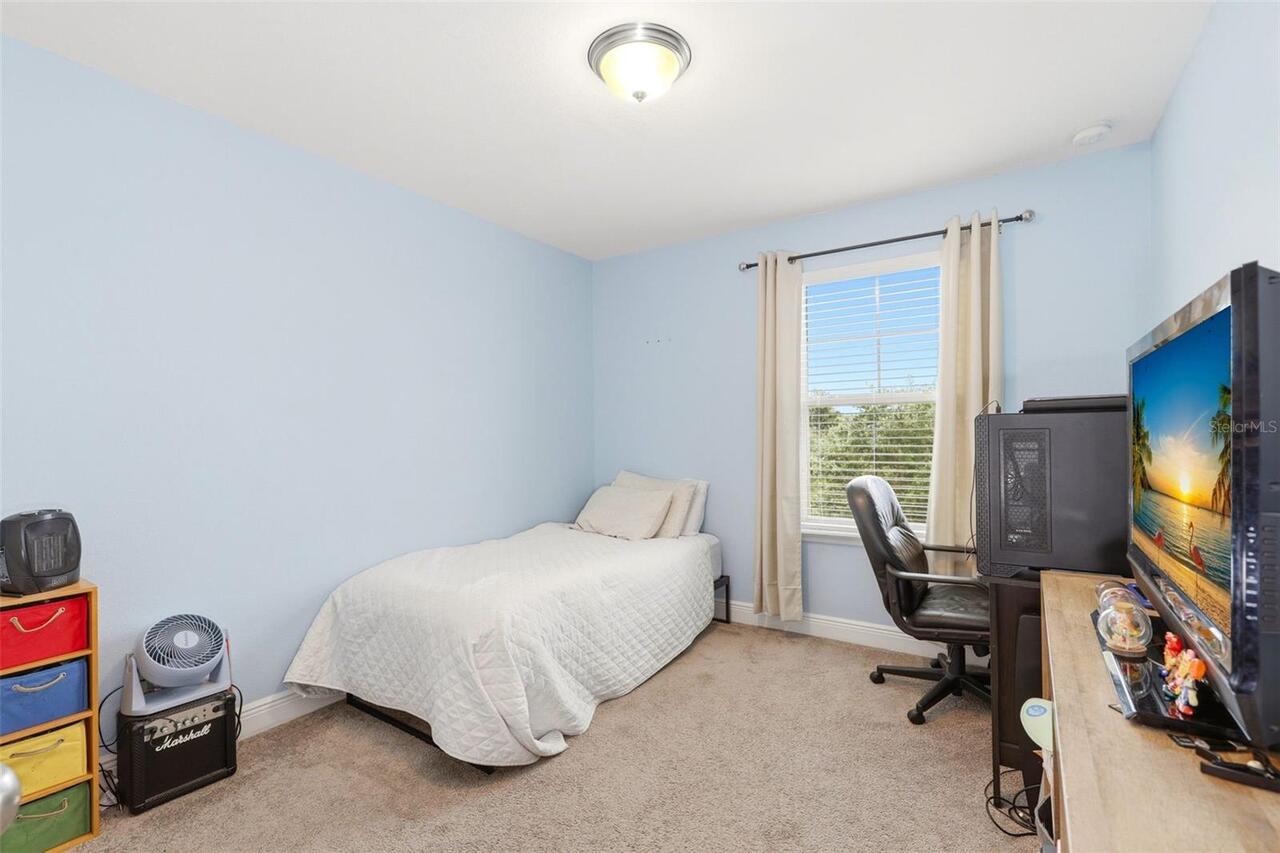 Listing Photo 10