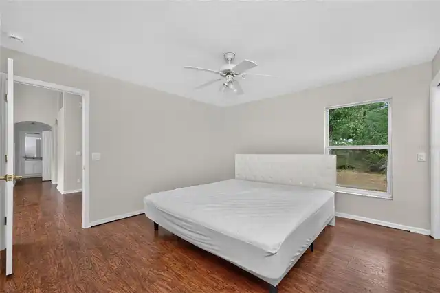 Listing Photo 32