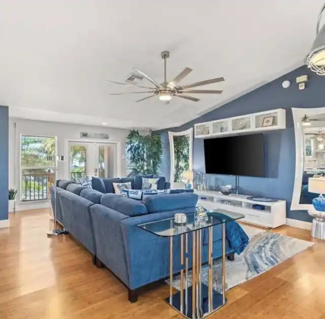 Listing Photo 11