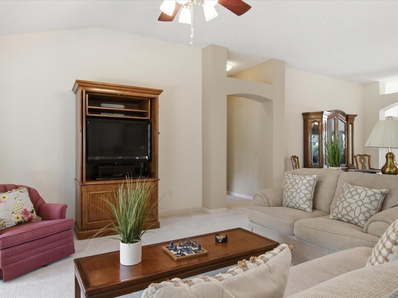Listing Photo 14