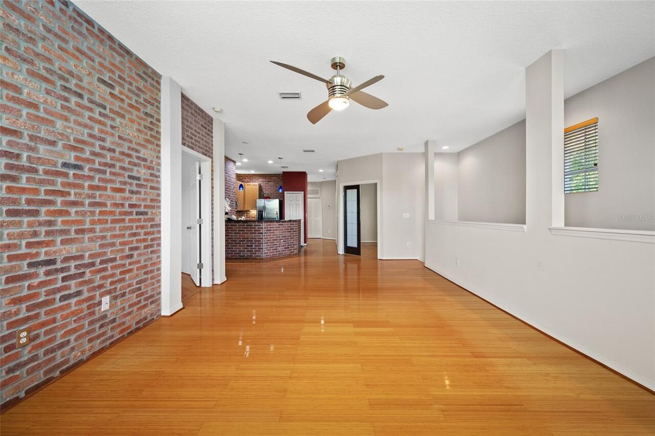Listing Photo 23