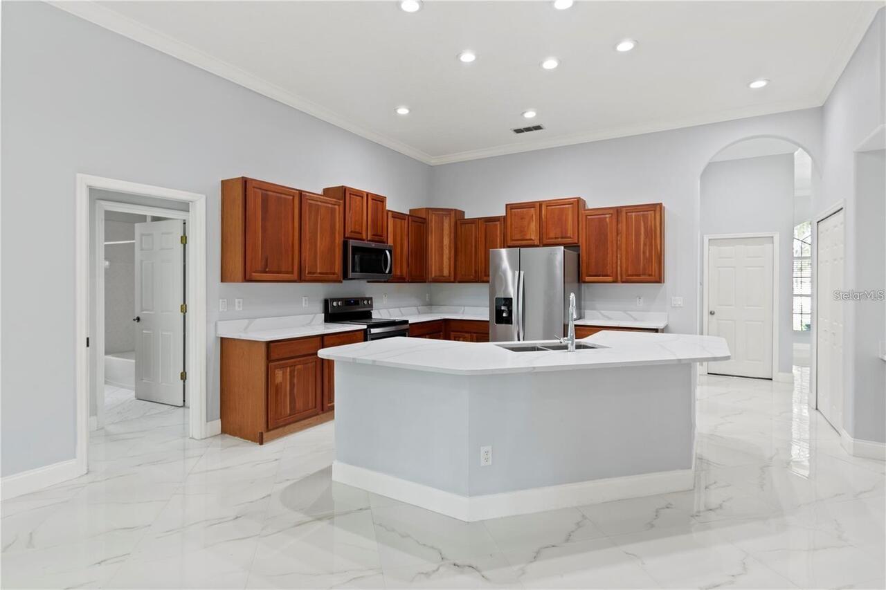 Listing Photo 17