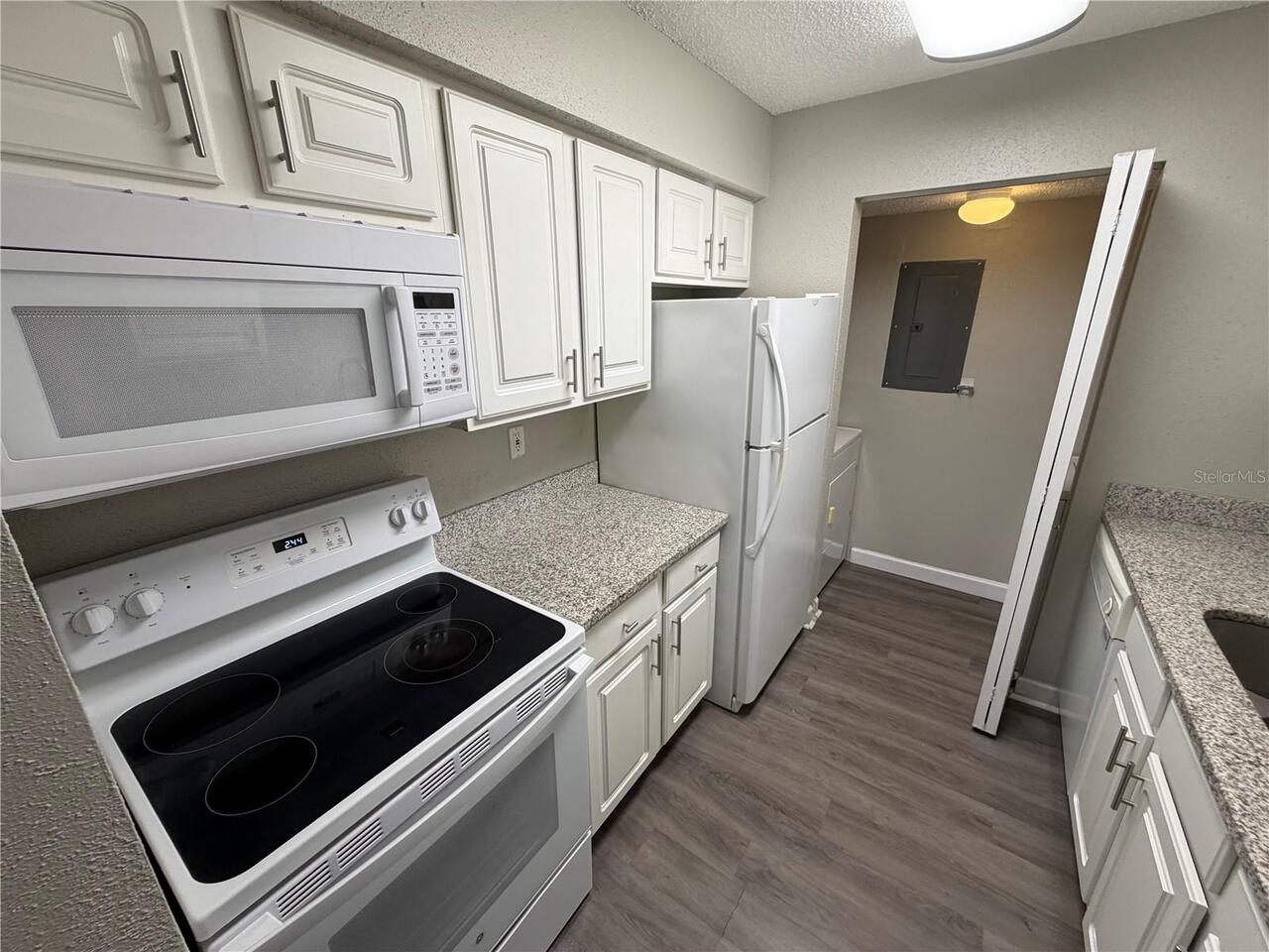 Listing Photo 5