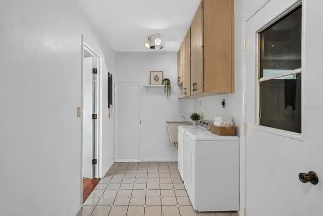 Listing Photo 14
