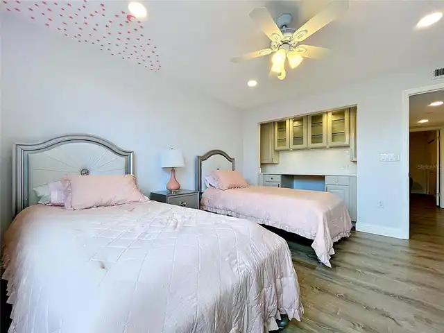 Listing Photo 29