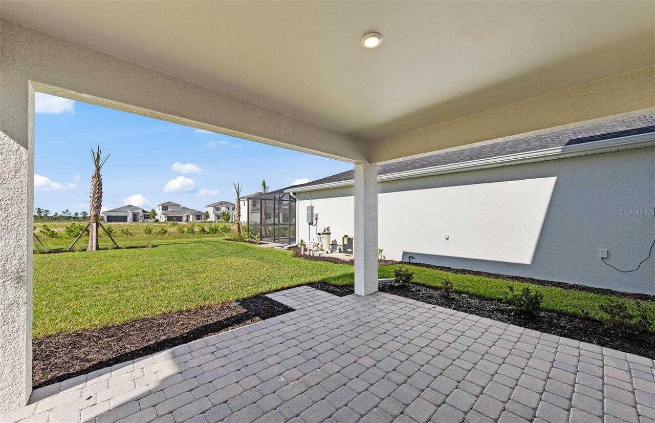 Listing Photo 11