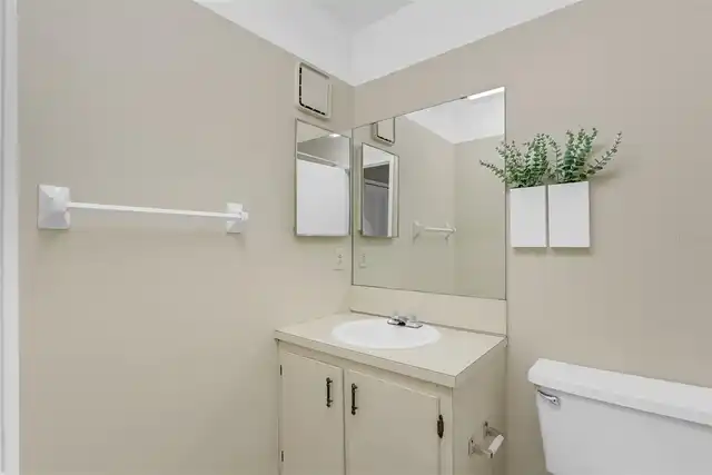 Listing Photo 11