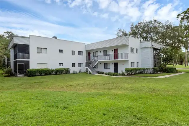 Listing Photo 16
