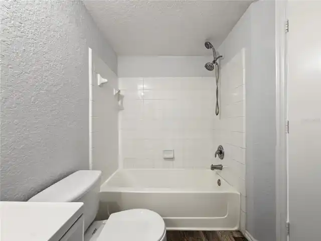 Listing Photo 14