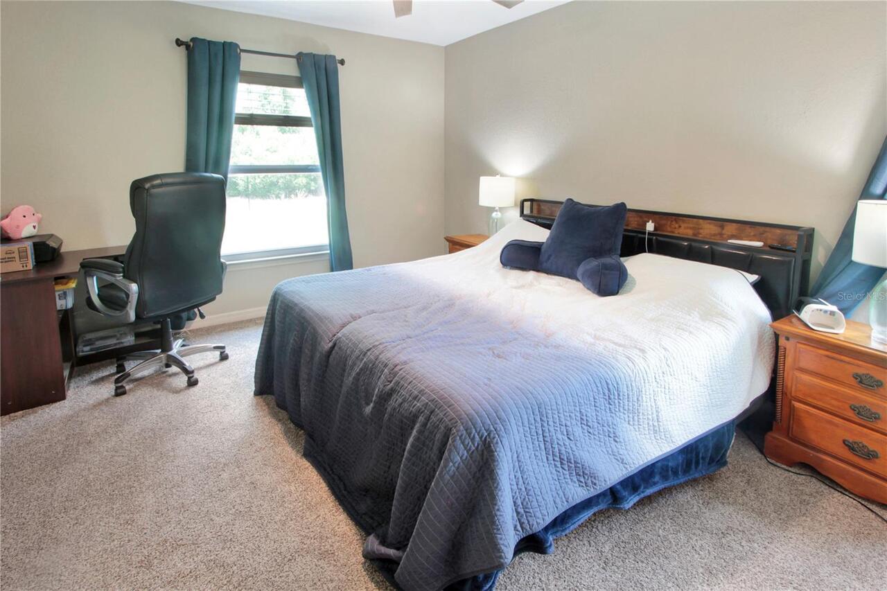 Listing Photo 8