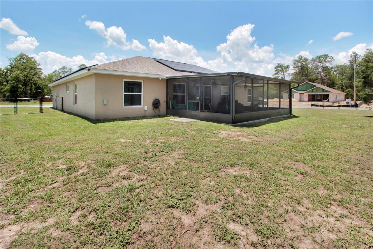 Listing Photo 16