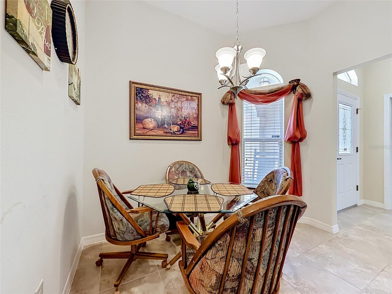 Listing Photo 15