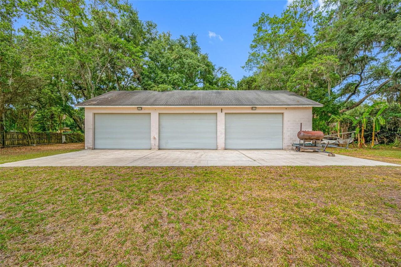 Listing Photo 11