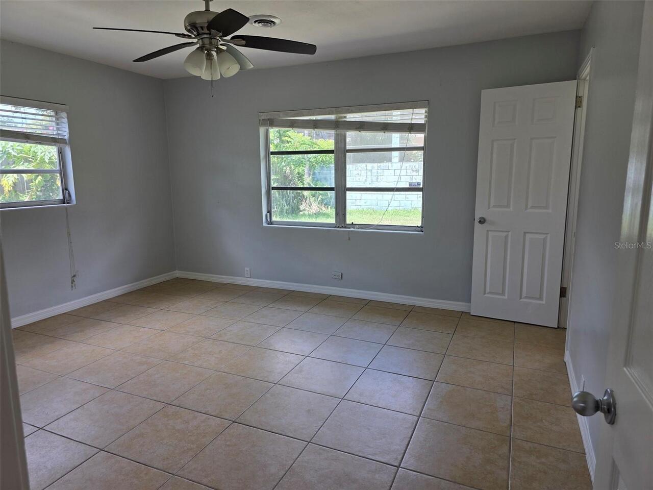 Listing Photo 9