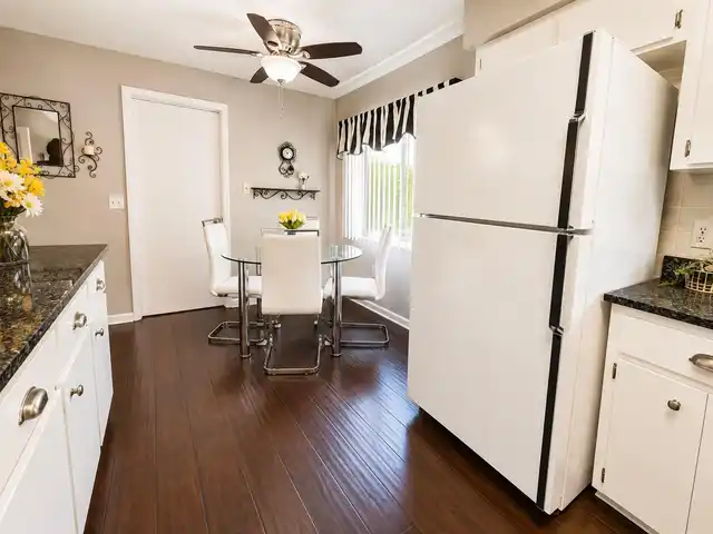 Listing Photo 11