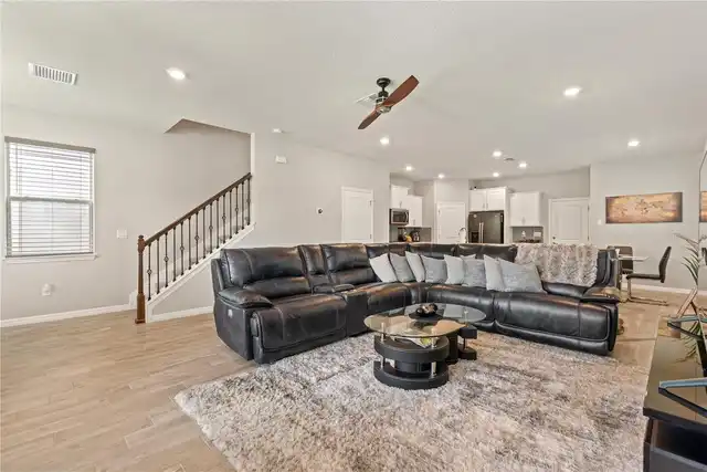Listing Photo 9