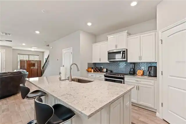 Listing Photo 17