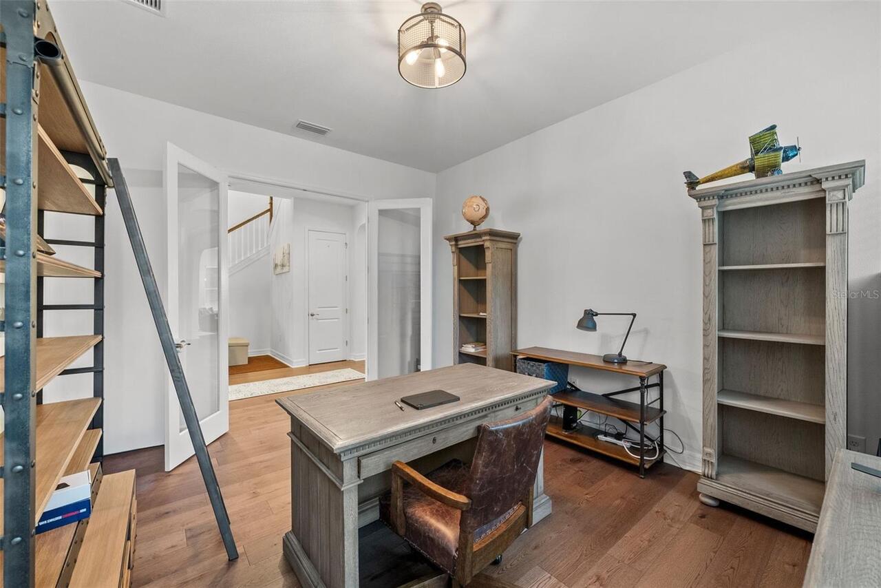 Listing Photo 10