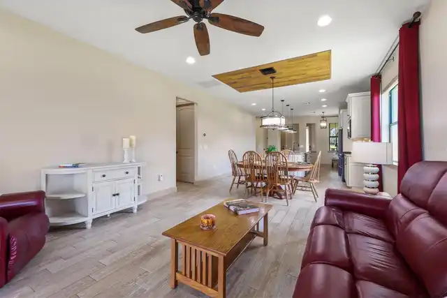 Listing Photo 18