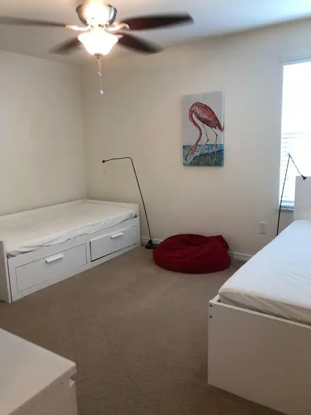 Listing Photo 11
