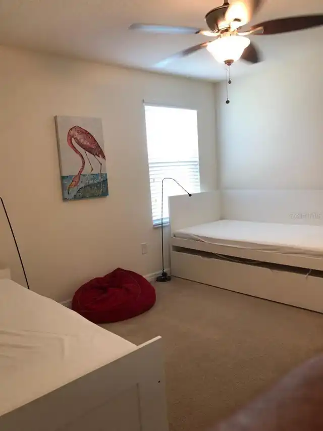 Listing Photo 12