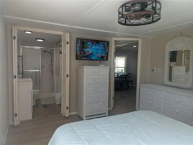 Listing Photo 13